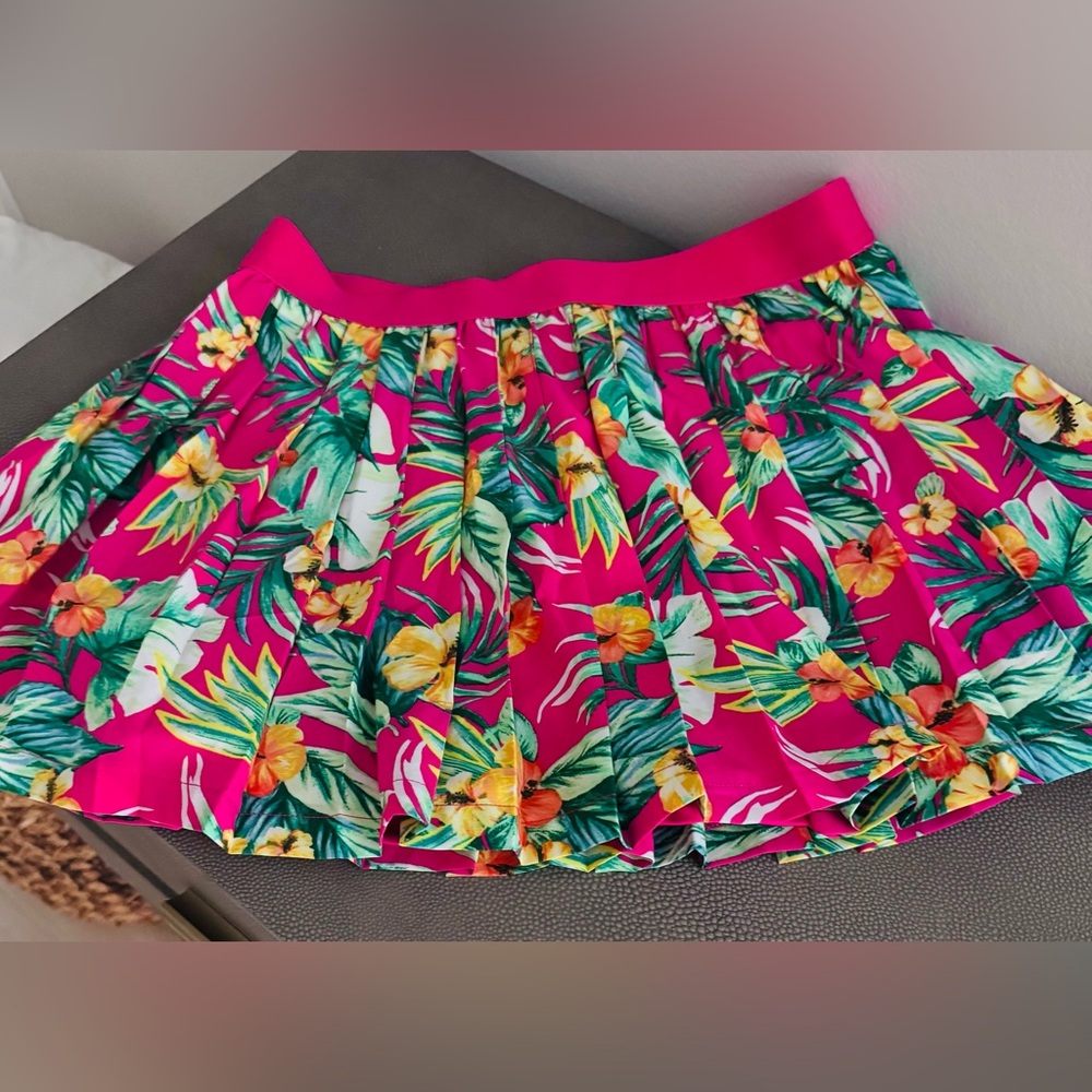 Brand new never worn tennis skirt with shorts